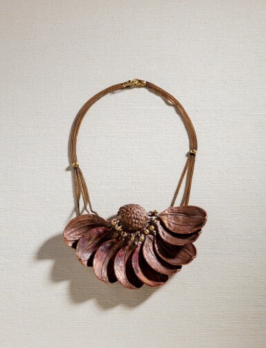 View full screen - View 1 of Lot 166. Collier Soleil, pièce unique.