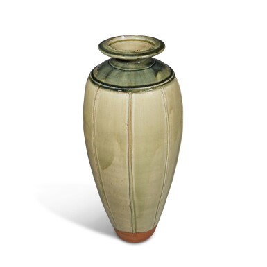 View full screen - View 1 of Lot 752. Monumental Large Vessel .