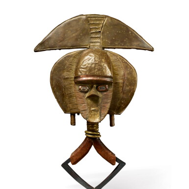 View full screen - View 1 of Lot 177. KOTA-OBAMBA RELIQUARY FIGURE, GABON.
