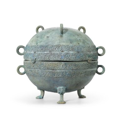 View full screen - View 1 of Lot 3051. An archaic bronze ritual food vessel, Dui, Spring and Autumn period | 春秋 青銅蟠螭紋獸足敦.