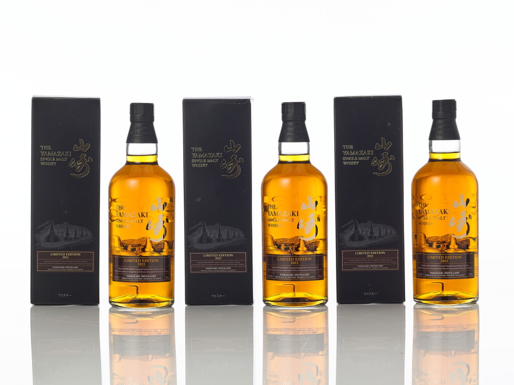 View full screen - View 1 of Lot 86. 山崎 The Yamazaki Limited Edition Single Malt Whisky 43.0 abv 2015 (3 BT70).