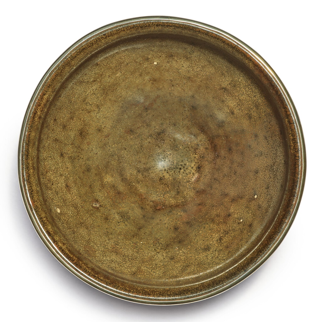 View full screen - View 1 of Lot 117. A 'Jian' black-dotted gray-glazed bowl, Southern Song dynasty | 南宋 建窰灰被天目茶盞.
