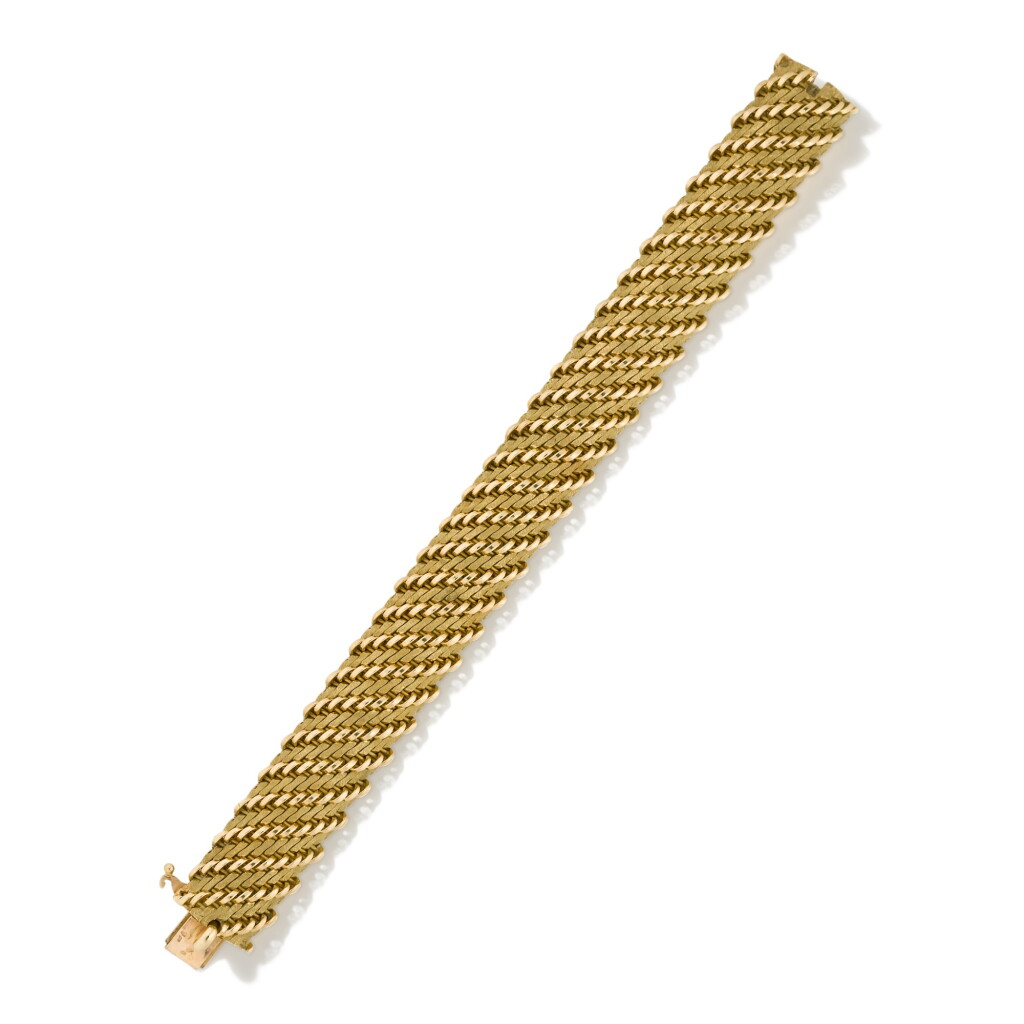 View full screen - View 1 of Lot 304. Hermès | Bracelet or | Gold bracelet.