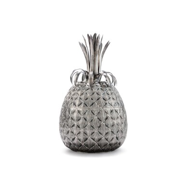View full screen - View 1 of Lot 130. An Italian silver ice-pail shaped as an pineapple, Buccellati, Milan, modern | Seau à glace en argent en forme d'ananas par Buccellati, Milan, moderne.