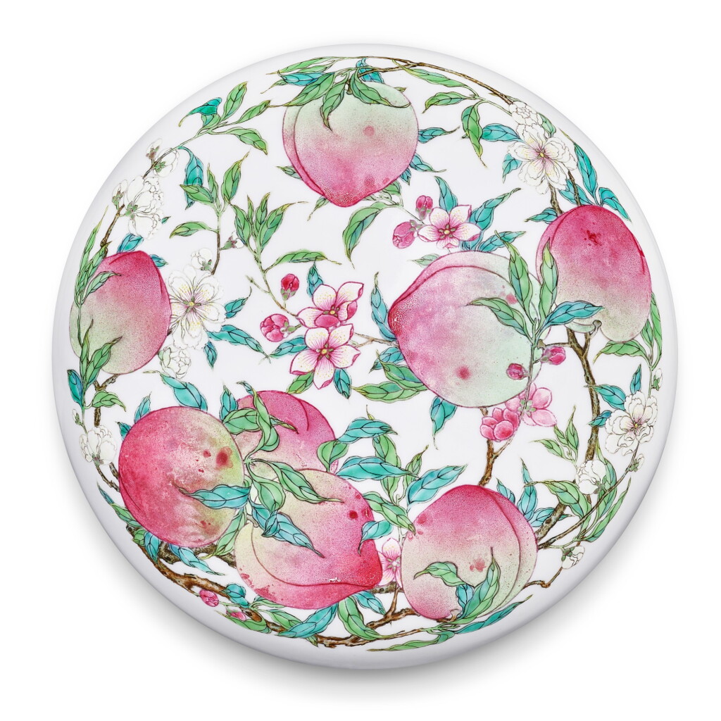 View full screen - View 1 of Lot 3656. A superbly enamelled and possibly unique famille-rose 'peach' box and cover, Mark and period of Yongzheng | 清雍正 粉彩蟠桃獻壽圖圓蓋盒 《大清雍正年製》款.