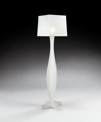 View full screen - View 1 of Lot 319. Unique Lampadaire en voie de disparition.