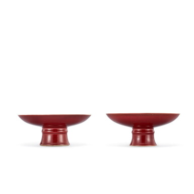 View full screen - View 1 of Lot 305. A pair of copper-red glazed tazza dishes Seal marks and period of Qianlong | 清乾隆 紅釉供盤一對 《大清乾隆年製》款.