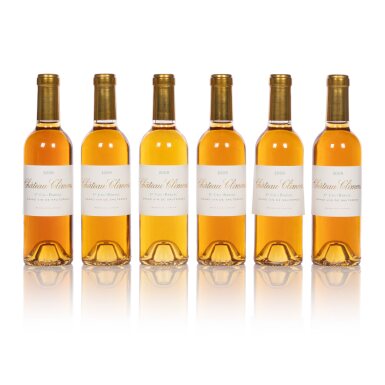 View full screen - View 1 of Lot 521. Château Climens 2009 (12 HFBT).
