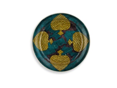 View full screen - View 1 of Lot 2014. A porcelain dish, Fuku mark, Ko-Kutani ware, Hizen, Edo period, circa 1640-50 | 色絵スペード 文大皿 肥前 古九谷様式 江戸時代前期 1640~50年代.