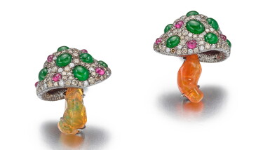 View full screen - View 1 of Lot 1116. PAIR OF JADEITE, GEM SET AND DIAMOND PIN BROOCHES | 天然翡翠 配 寶石 及 鑽石 別針一對.