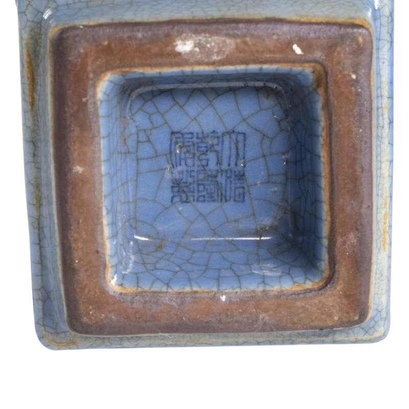 Cover image 0