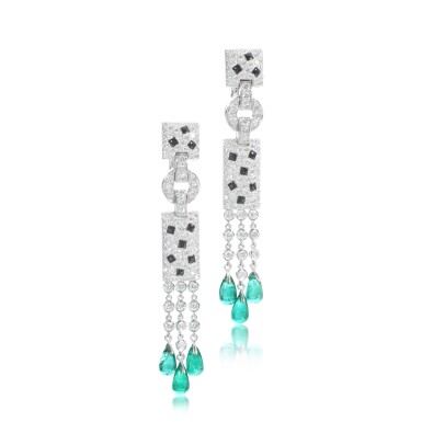 View full screen - View 1 of Lot 177. Paire de pendants d'oreille émeraudes, onyx et diamants, "Panthère" | Pair of emerald, onyx and diamond earrings, 'Panthère'.
