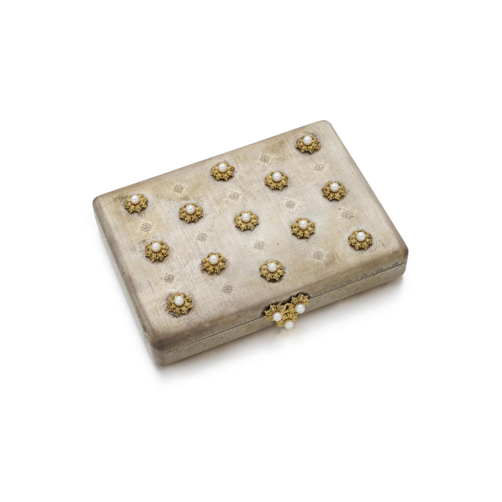 View full screen - View 1 of Lot 73. Cultured pearl and diamond vanity case | Vanity case con perle coltivate e diamanti .