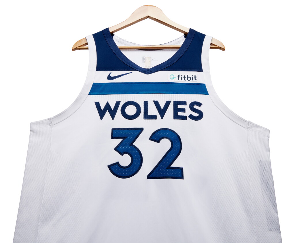全螢幕檢視 - 查看7Karl-Anthony Towns Minnesota Timberwolves 2019-2020 Game Worn Association Edition Jersey | Double-Double的1