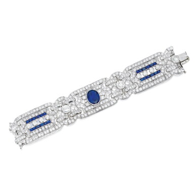 View full screen - View 1 of Lot 535. SAPPHIRE AND DIAMOND BRACELET, FRANCE | 藍寶石配鑽石手鏈.