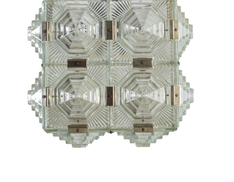 Cover image 0