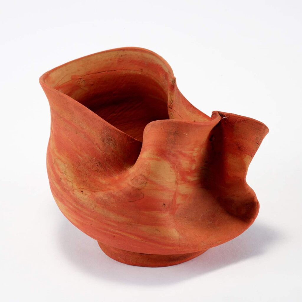 View full screen - View 1 of Lot 96. Vase.