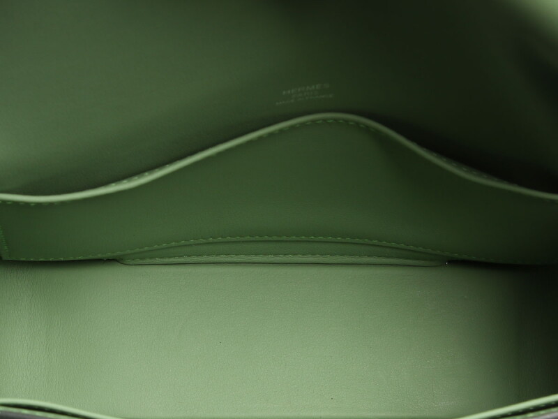 Cover image 0