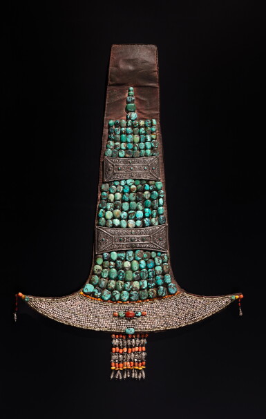 View full screen - View 1 of Lot 359. A leather, silver and turquoise head ornament (Perak), Tibet, 19th century.