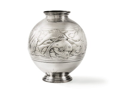 View full screen - View 1 of Lot 1. A SILVER VASE, LEITAO AND IRMAO, LISBON, CIRCA 1940 | VASE SPHÉRIQUE EN ARGENT PAR LEITAO ET IRMAO, LISBONNE, VERS 1940.