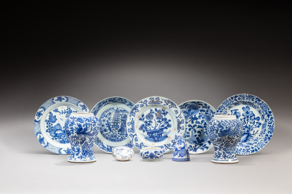 View full screen - View 1 of Lot 270. A group of ten blue and white wares, Qing dynasty, 17th / 18th century.