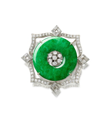 View full screen - View 1 of Lot 2784. Jadeite and Diamond Brooch | 天然翡翠 配 鑽石 胸針.