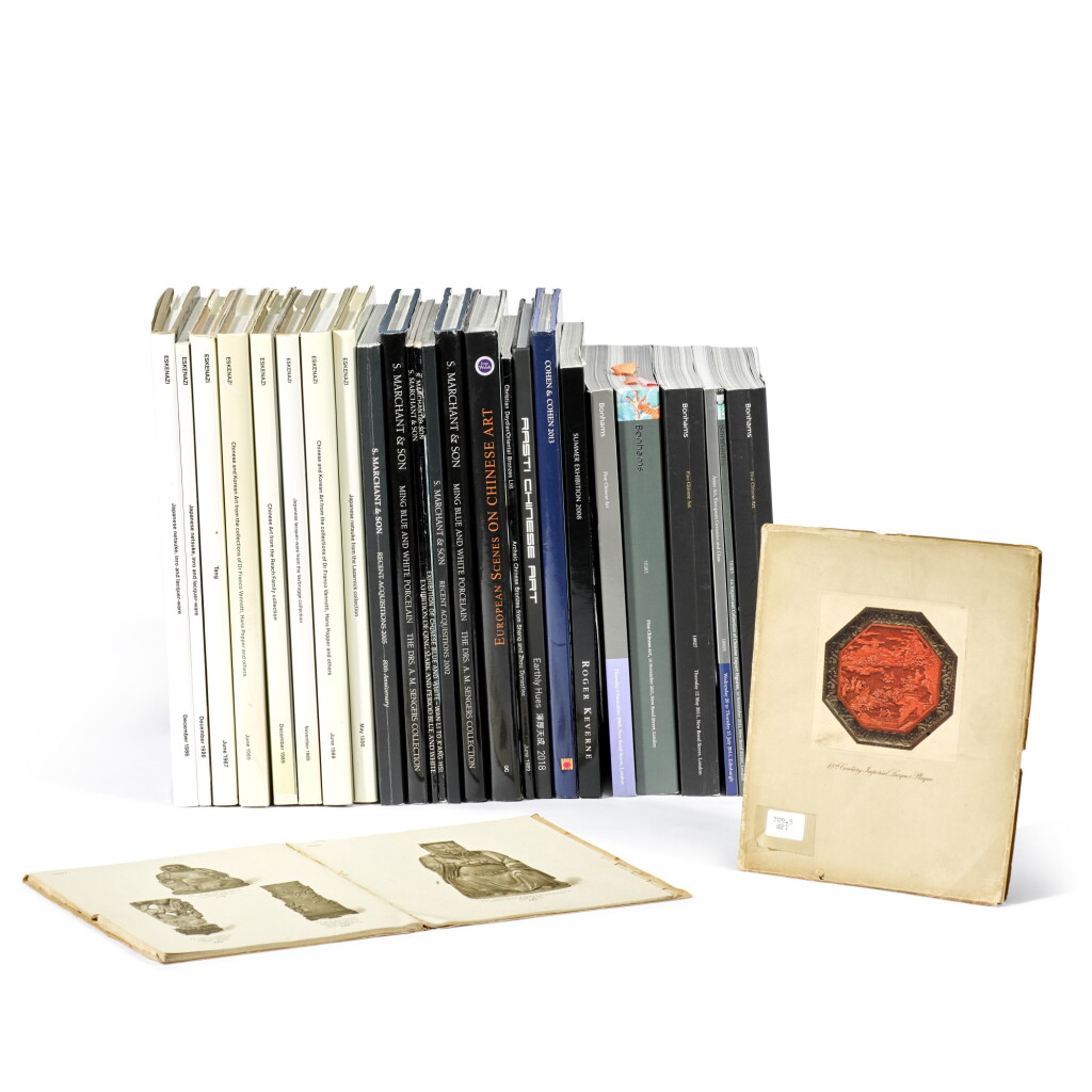 View full screen - View 1 of Lot 137. A collection of various auctions and dealer catalogues on Chinese and Asian art | 二十世紀 古董商及拍賣行圖錄一組約570冊.