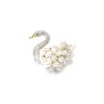 CULTURED PEARL, DIAMOND AND EMERALD BROOCH