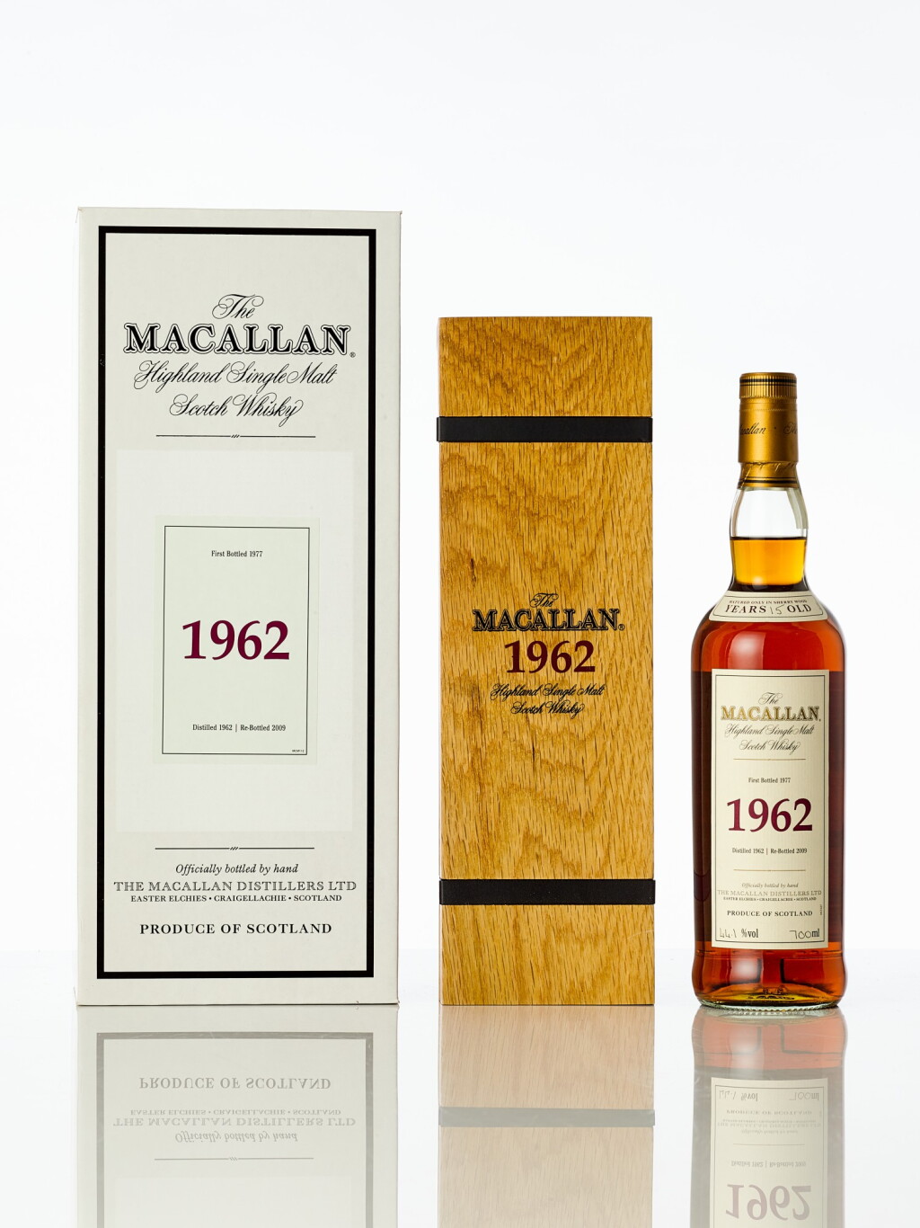 View full screen - View 1 of Lot 5006. The Macallan Fine & Rare 15 Year Old 44.1 abv 1962 (1 BT70).