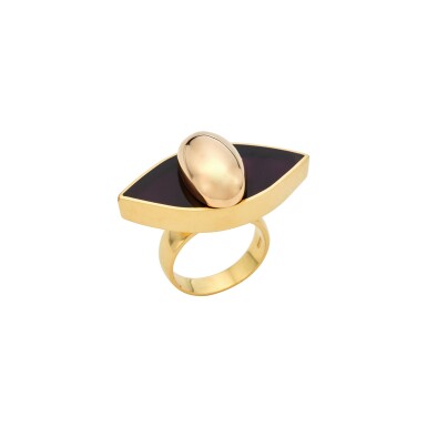 View full screen - View 1 of Lot 19. Amethyst Ring.