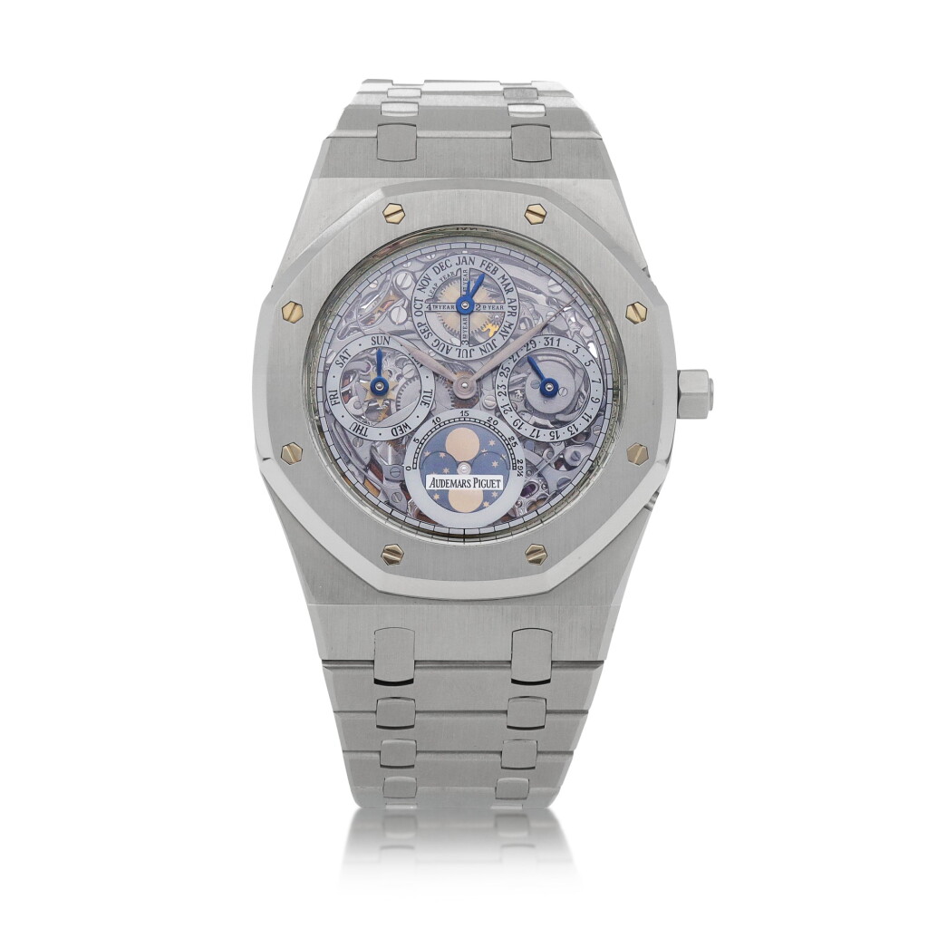 View full screen - View 1 of Lot 14. Royal Oak, Ref. 25829ST Stainless steel perpetual calendar wristwatch with moon-phases and bracelet Circa 2001 | 愛彼25829ST型號「Royal Oak」精鋼萬年曆鍊帶腕錶備月相顯示,年份約2001.