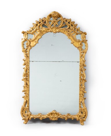 View full screen - View 1 of Lot 141. A giltwood mirror, French Régence, circa 1720 | Miroir en bois doré d’époque Régence, vers 1720.