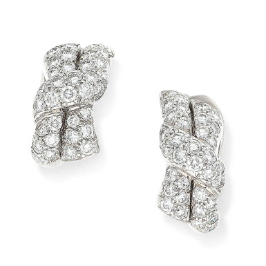 View full screen - View 1 of Lot 136. VAN CLEEF & ARPELS | PAIR OF DIAMOND EAR CLIPS.