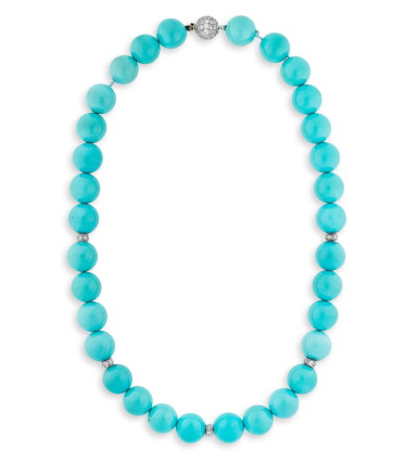 View full screen - View 1 of Lot 60. Collier turquoise et diamants | Turquoise and diamond necklace.