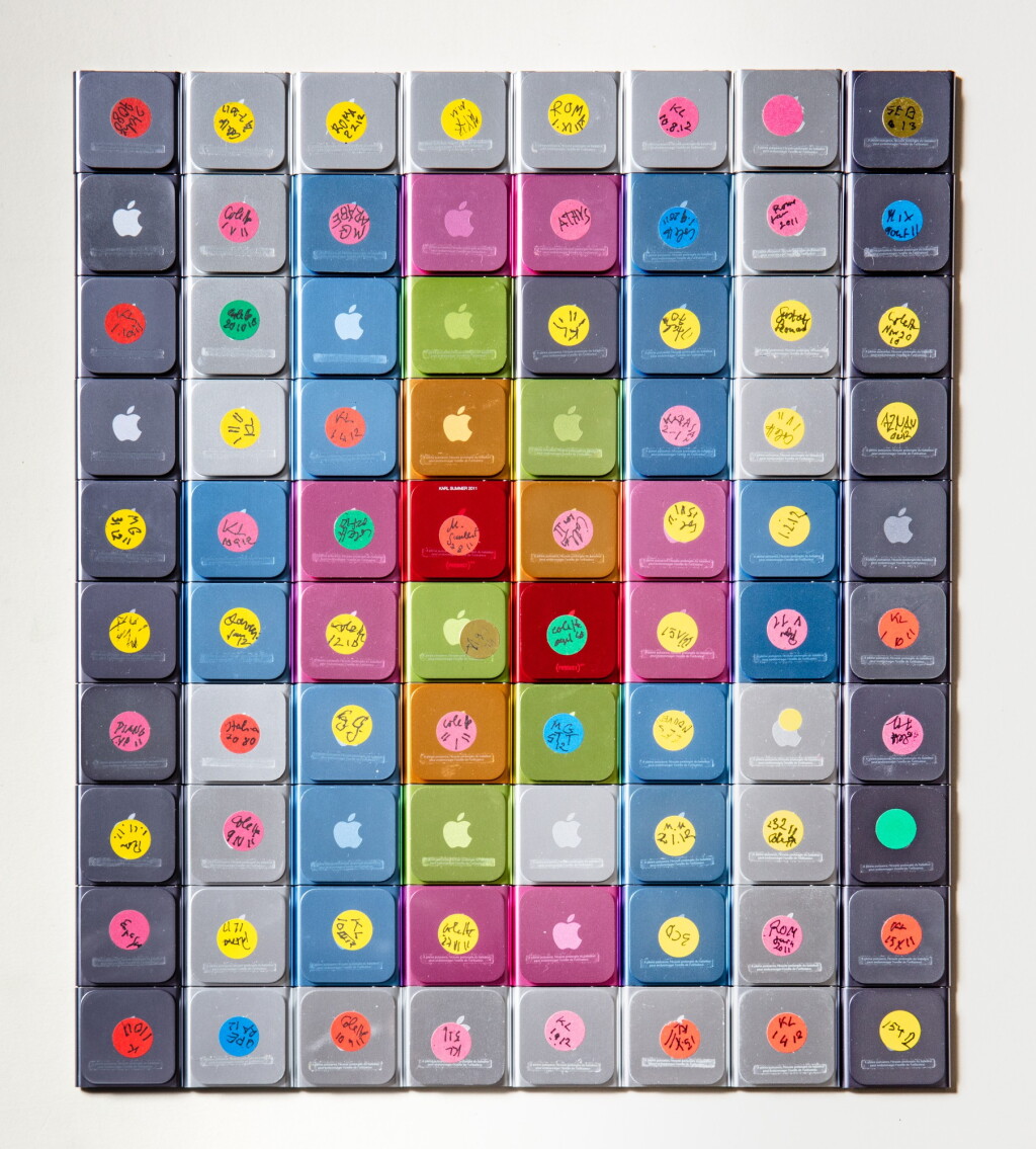 View full screen - View 1 of Lot 43. A lot of eighty Ipod Nano 6th generation, Apple.