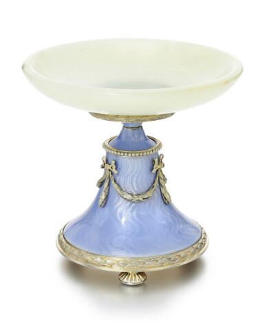 View full screen - View 1 of Lot 68. A FABERGÉ SILVER-GILT, GUILLOCHÉ ENAMEL AND HARDSTONE TAZZA, WORKMASTER ANDERS (ANTTI) NEVALAINEN, ST PETERSBURG, 1908-1917 .
