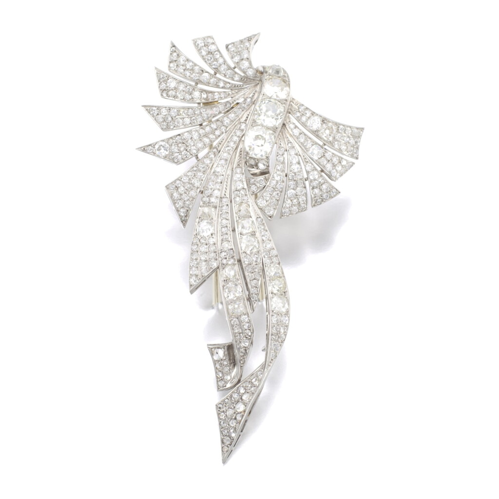 View full screen - View 1 of Lot 569. CHAUMET | DIAMOND BROOCH, 1930S.