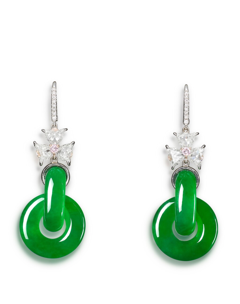 View full screen - View 1 of Lot 1747. PAIR OF JADEITE DOUBLE HOOP AND DIAMOND PENDENT EARRINGS | 天然翡翠雕「雙環」配 鑽石 耳墜一對.