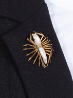 Pearl Clip Brooch | 馬里奧 布契拉提 | 珍珠胸針