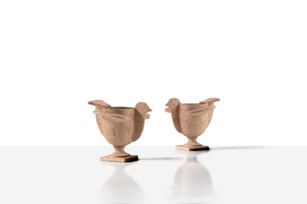 View full screen - View 1 of Lot 86. Paire de Cache-Pots Poulette, petite version.