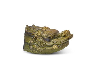 View full screen - View 1 of Lot 5058. A celadon-glazed 'dragon head' terminal Yuan - Ming dynasty 元至明 龍泉青釉龍吻.