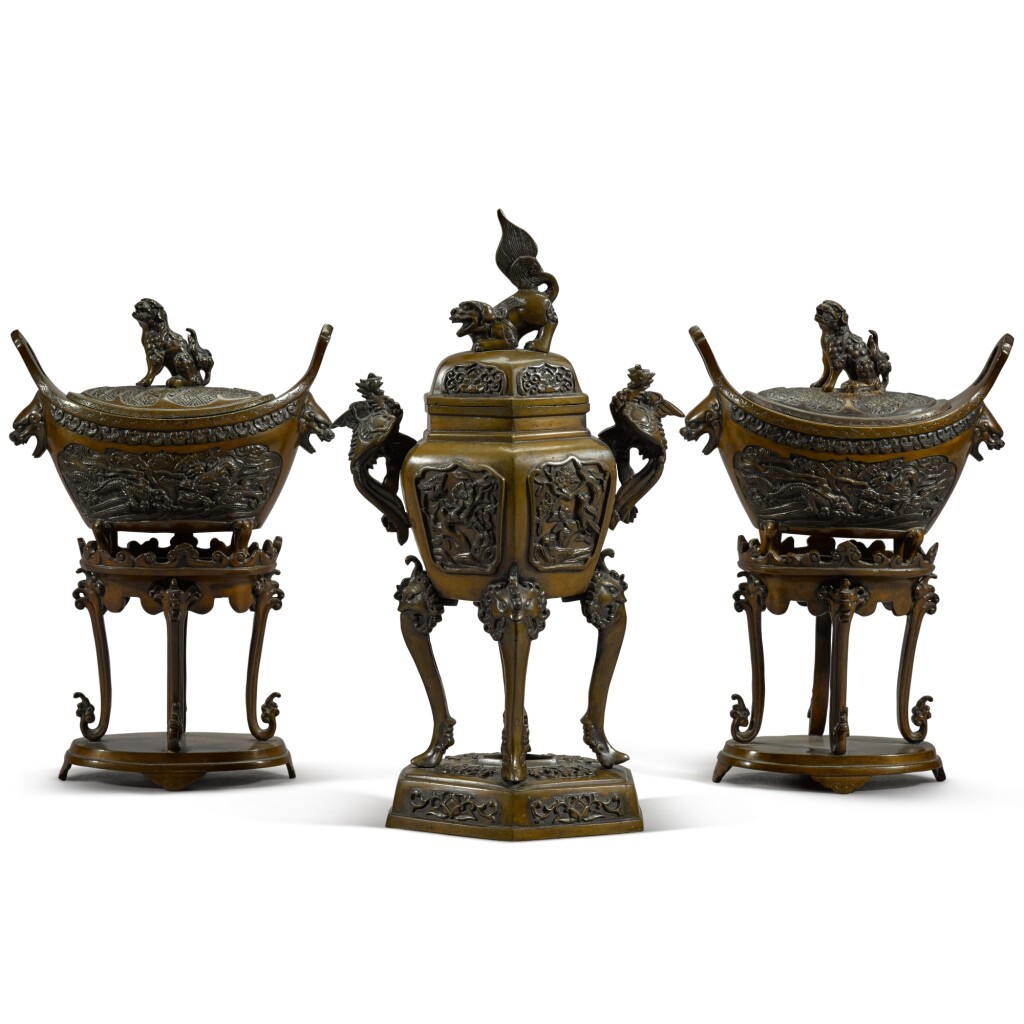 Pair of 19th Century Chinese Bronze Incense Burners Pair of 19th Century Chinese Bronze Incense Burners