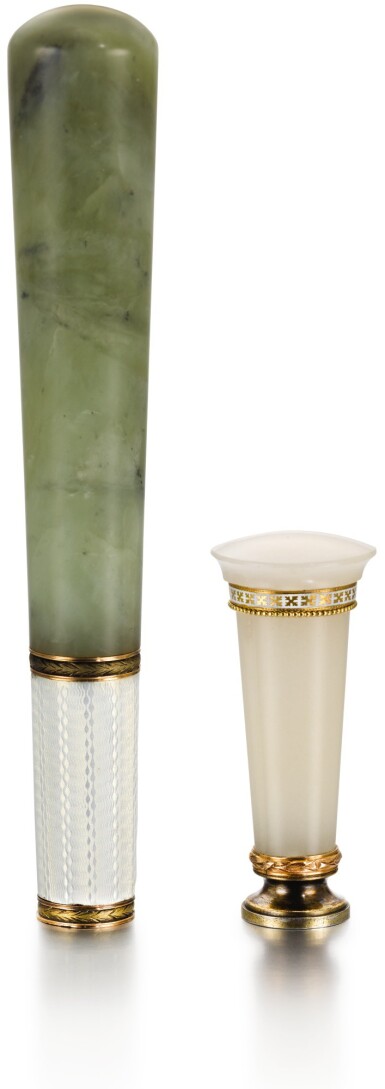 View full screen - View 1 of Lot 109. A FRENCH GOLD-MOUNTED AGATE SEAL, CIRCA 1910.