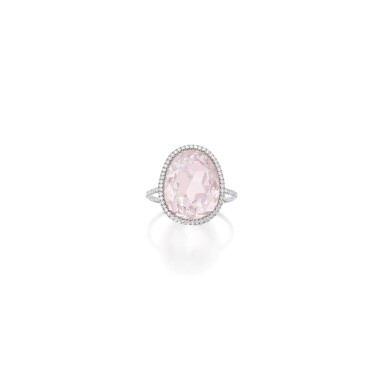 View full screen - View 1 of Lot 604. COLORED DIAMOND AND DIAMOND RING, JAR, PARIS | 彩色鑽石配鑽石戒指,JAR.