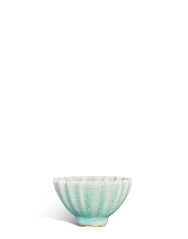 View full screen - View 1 of Lot 158. A 'Longquan' celadon-glazed 'chrysanthemum' bowl, Southern Song dynasty.