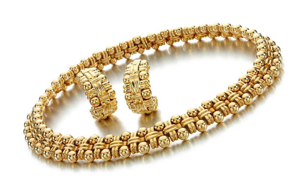View full screen - View 1 of Lot 81. DEMI PARURE, BOUCHERON.