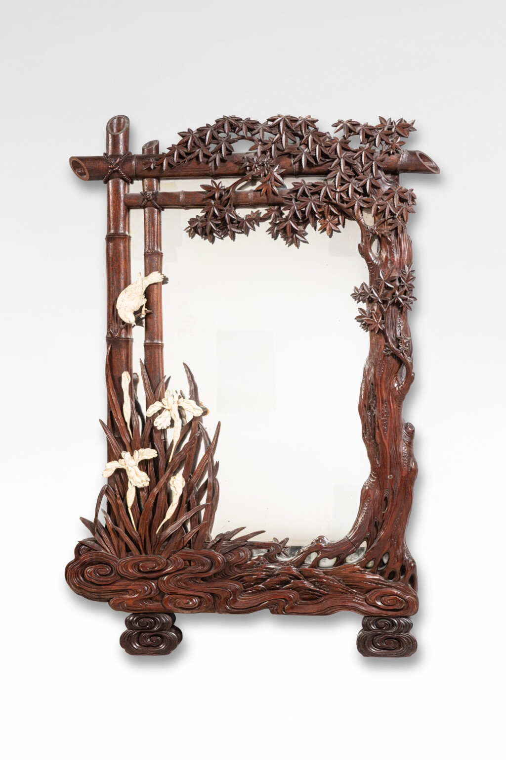 View full screen - View 1 of Lot 117. A large carved wood mirror, Japan, Meiji - Taisho period.