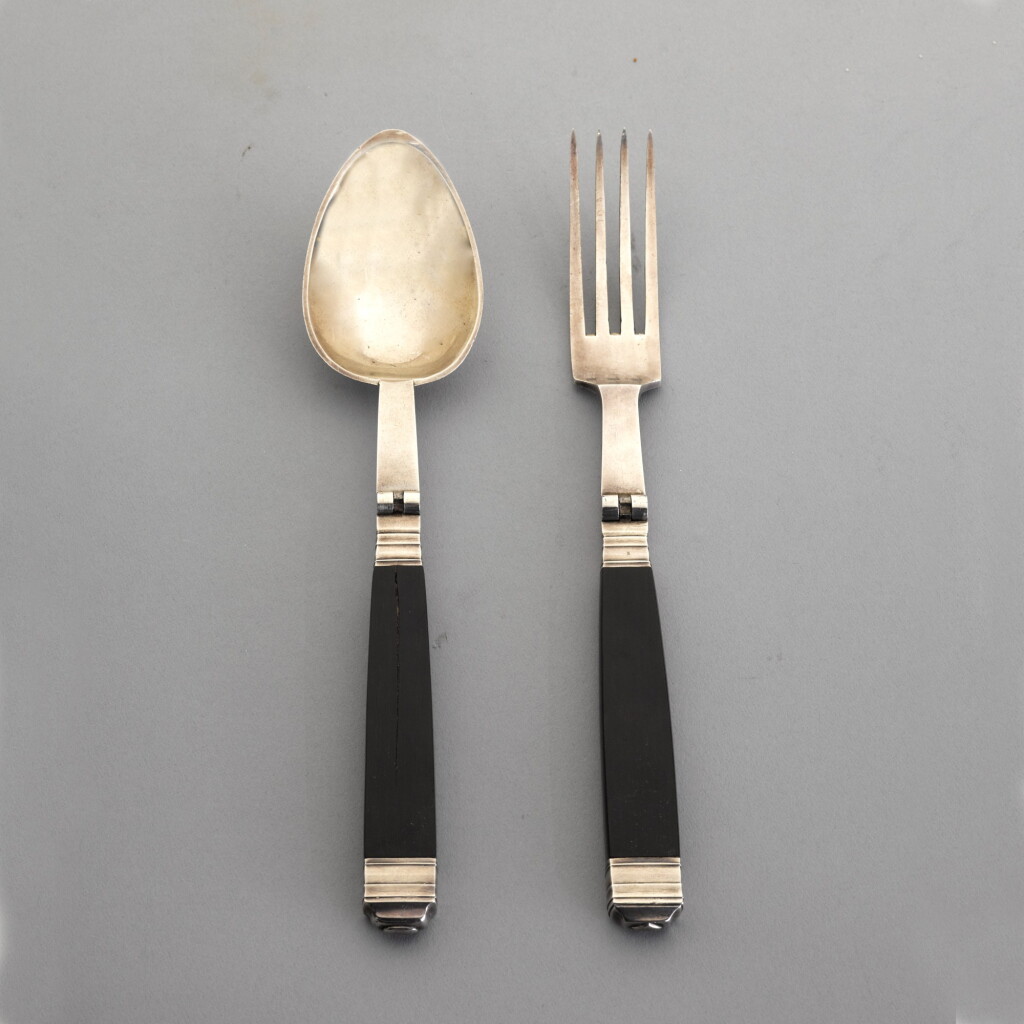 View full screen - View 1 of Lot 95. A silver and ebony folding spoon and fork, François-Charles Gavet, Paris, 1809-1815 | Couvert de voyage en argent et ébène par François-Charles Gavet, Paris, 1809-1815.
