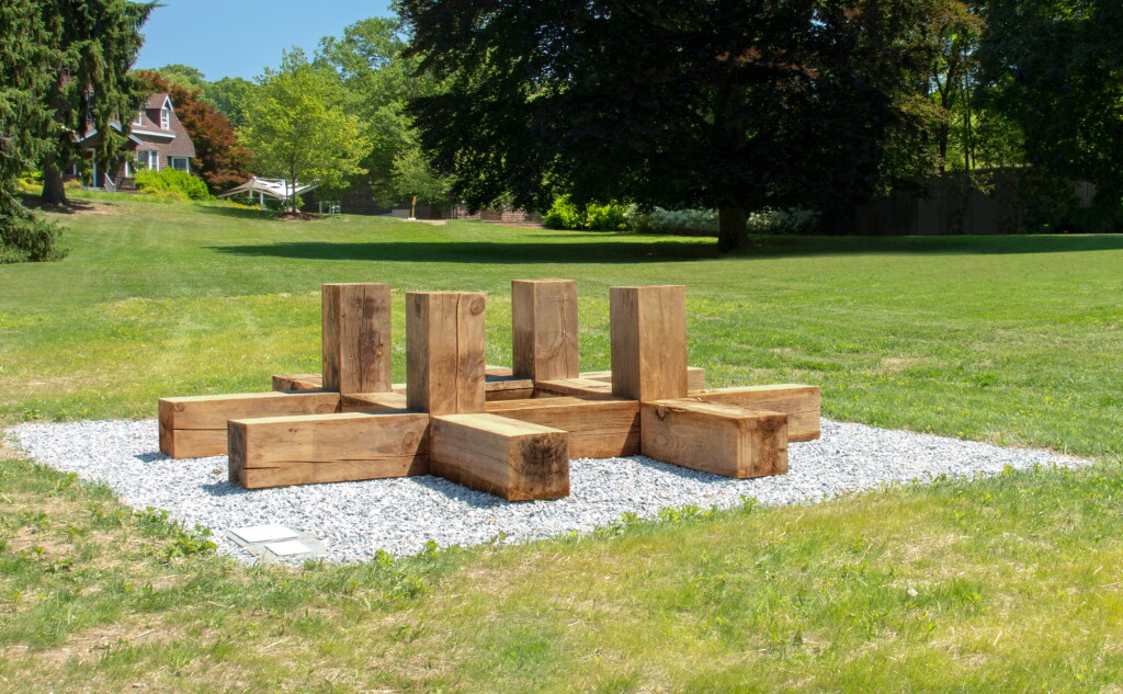 View full screen - View 1 of Lot 9. Sphinges.