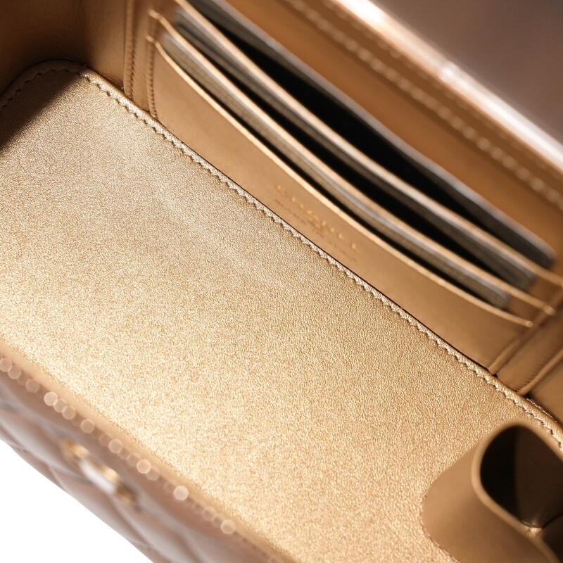 Cover image 0